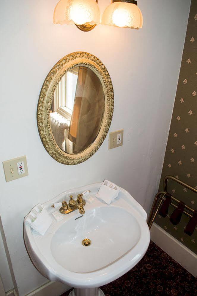 Van Gilder Hotel Seward Kültér fotó